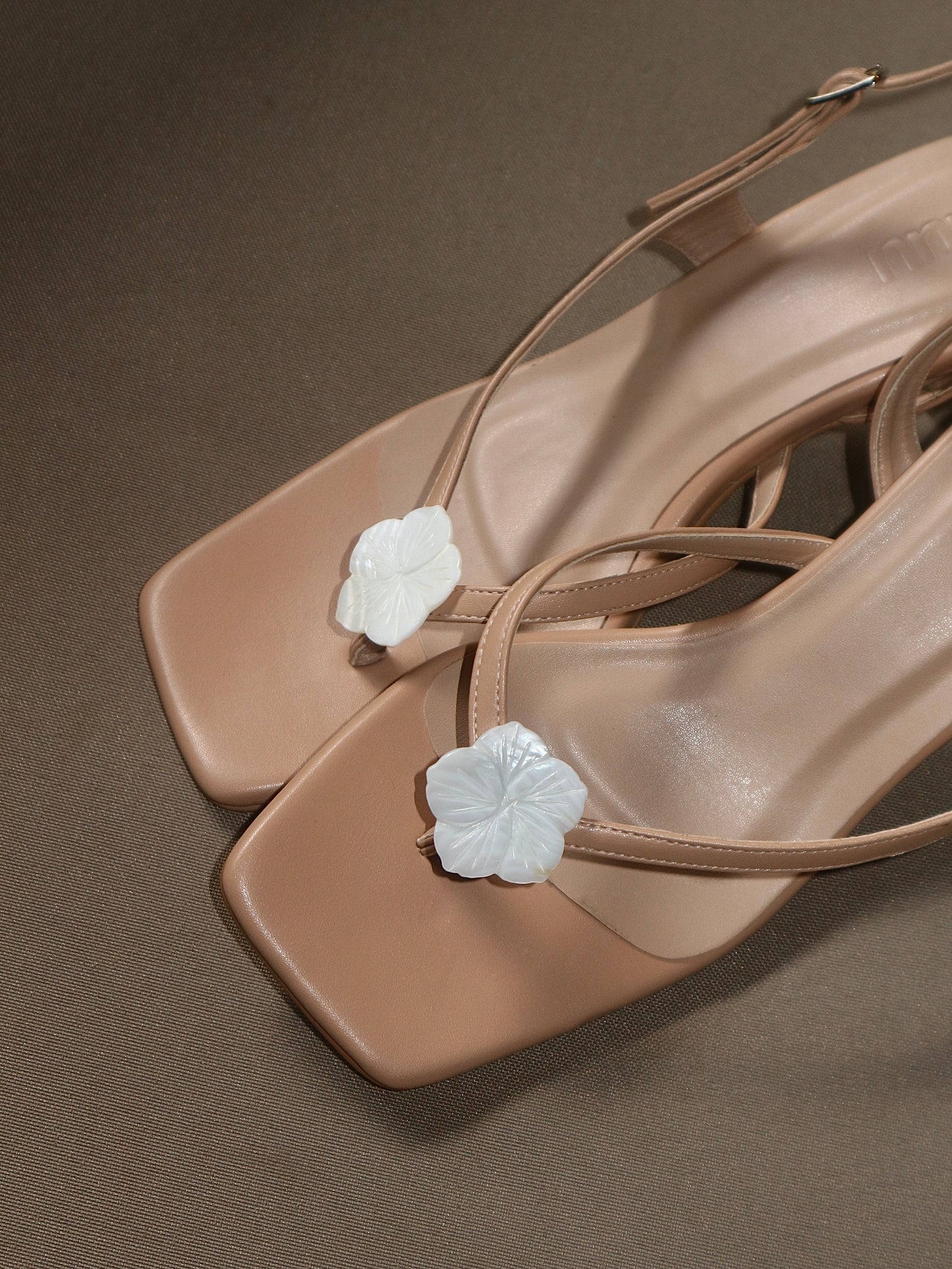 Lila Heels in Hibiscus Sand
