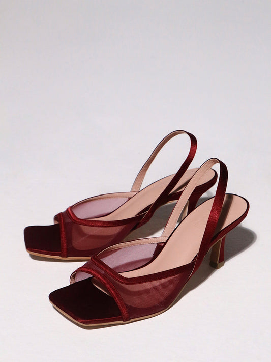 Brigitte Heels in Cherry