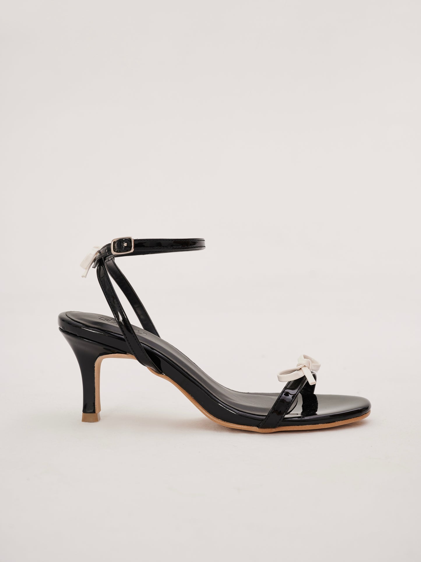 Sophie Strappy Heels in Noir