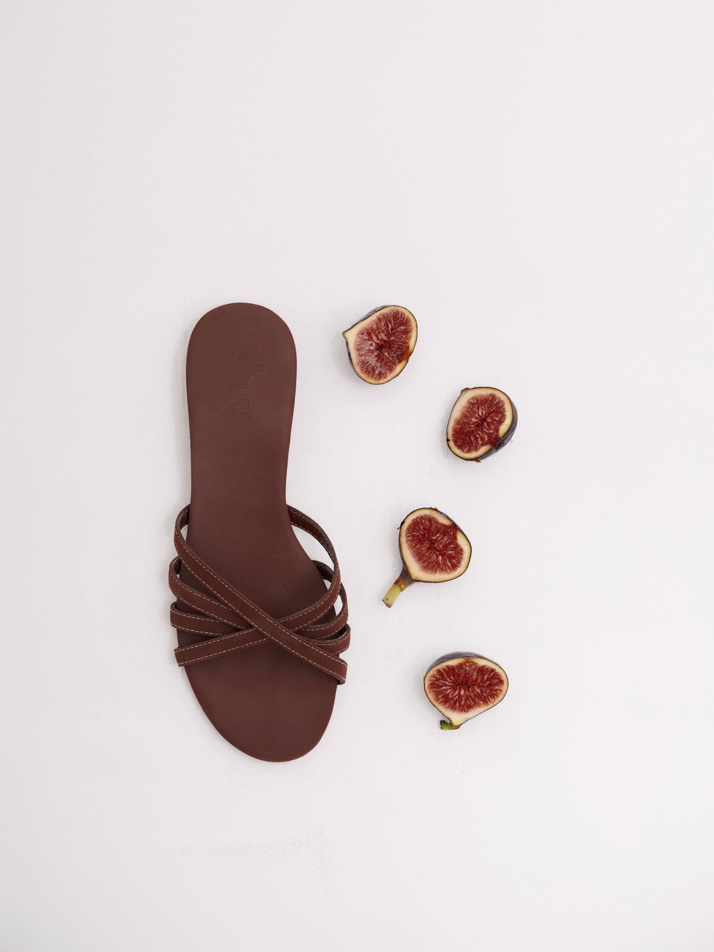 Donna Flat Sandals in Fig Brown