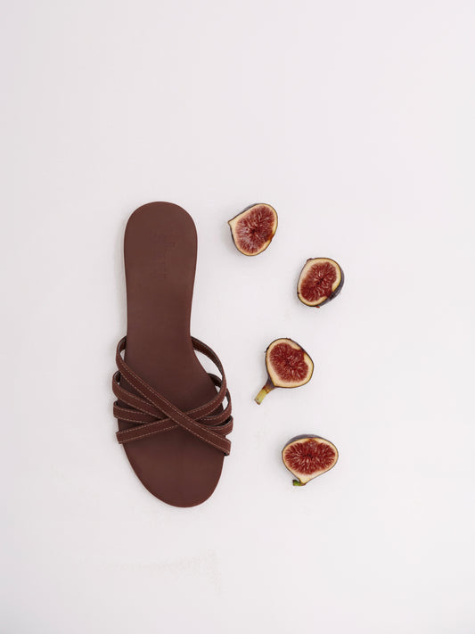 Donna Flat Sandals in Fig Brown
