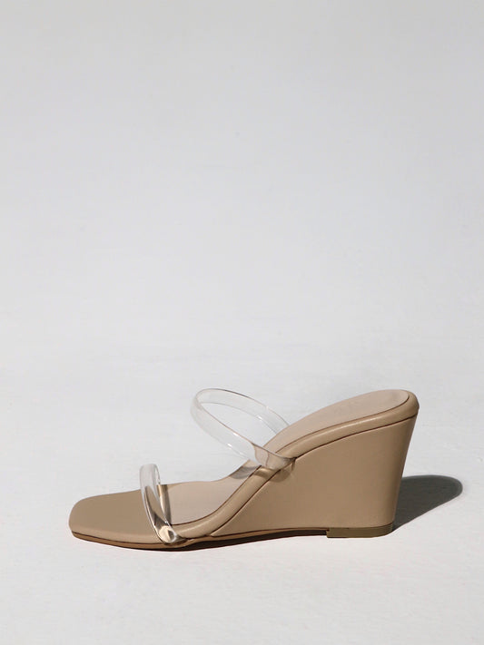 Alba Wedge Mules in Latte
