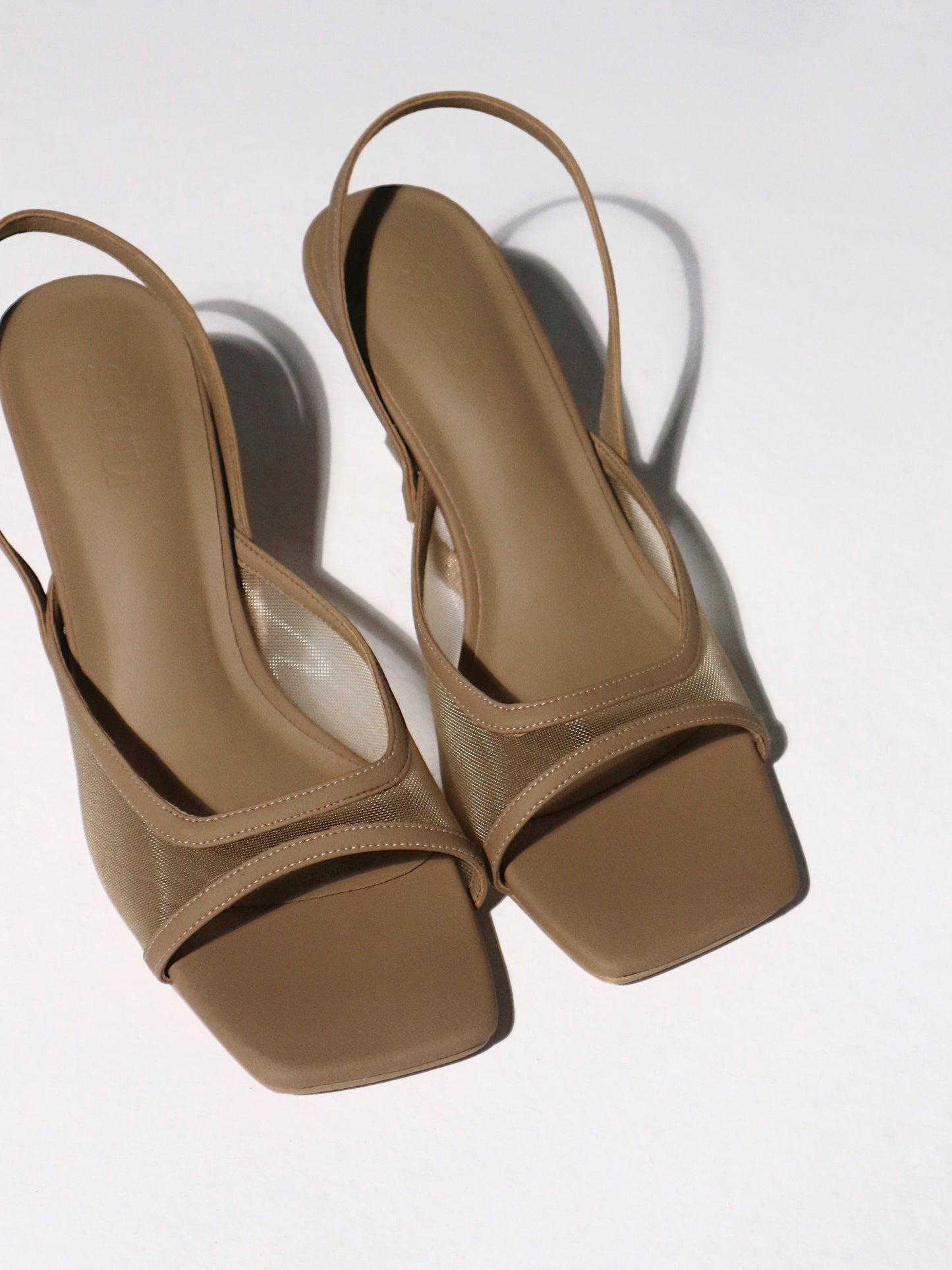 Brigitte Heels in Biscuit
