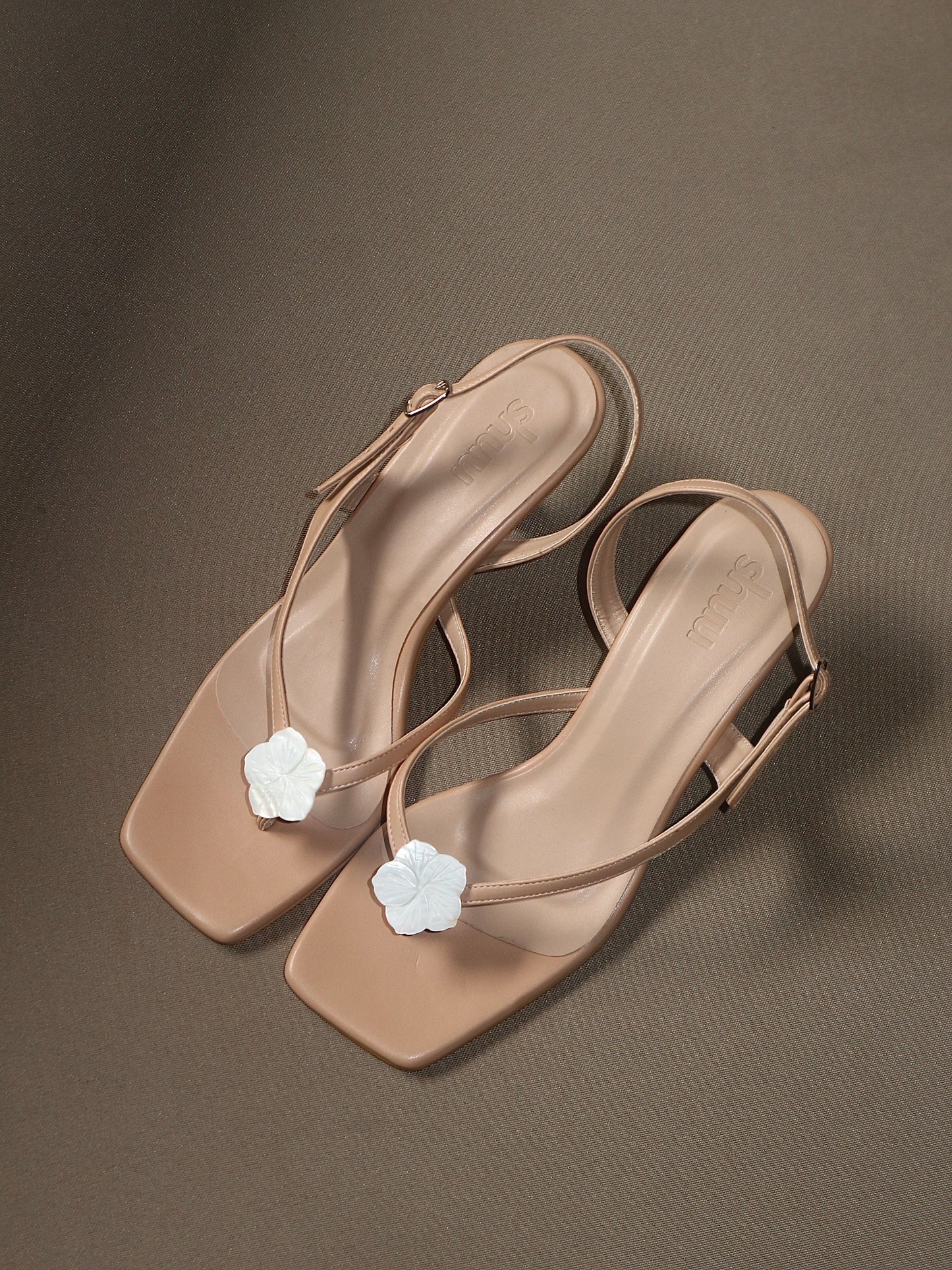 Lila Heels in Hibiscus Sand