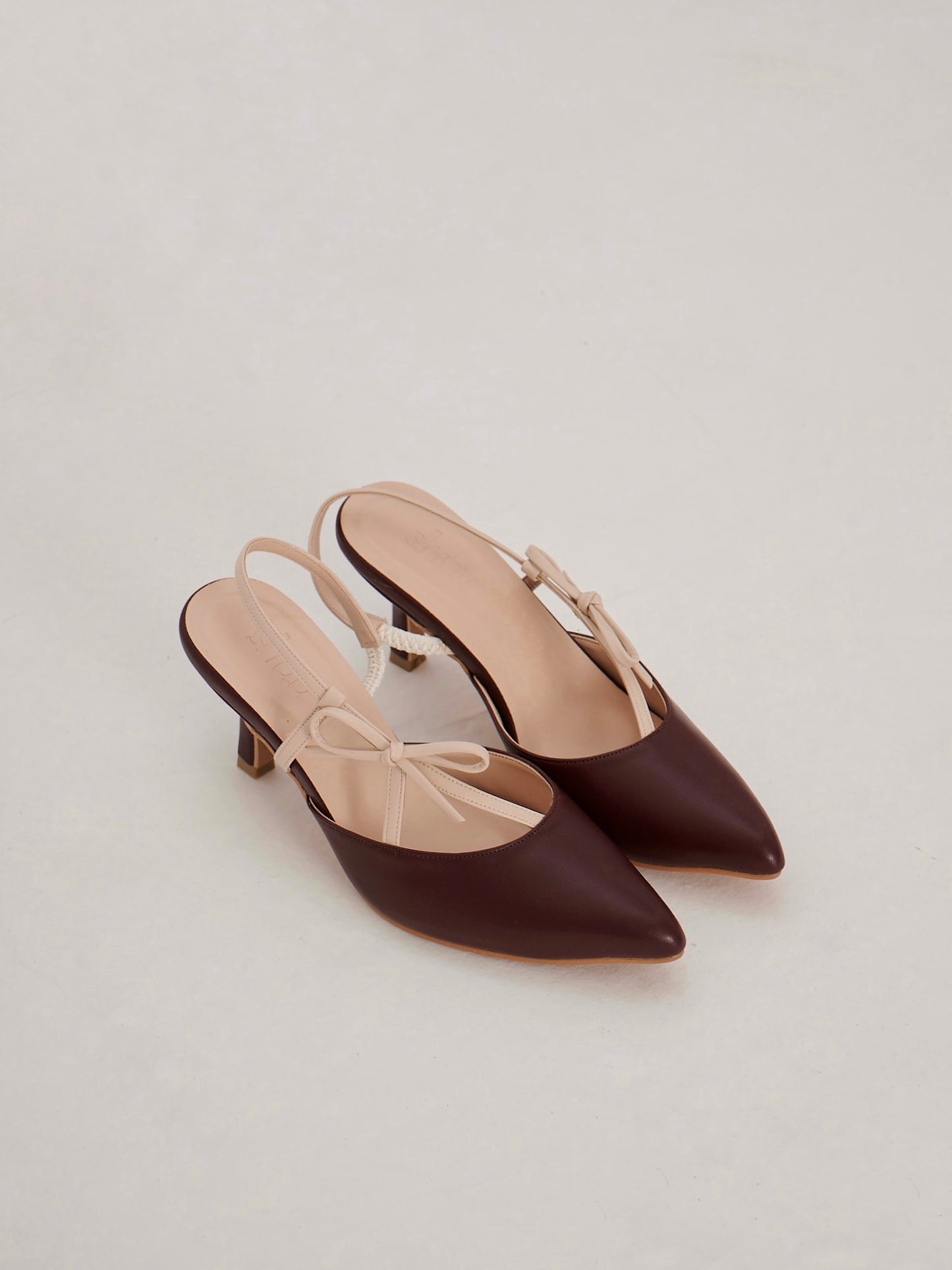 Lucienne Pointy Heels in Date