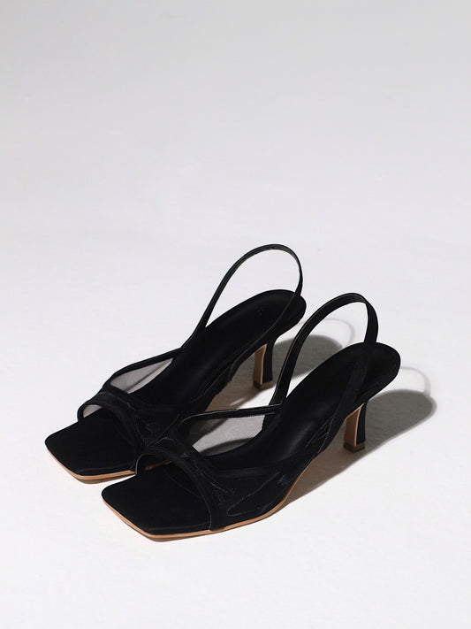 Brigitte Heels in Black