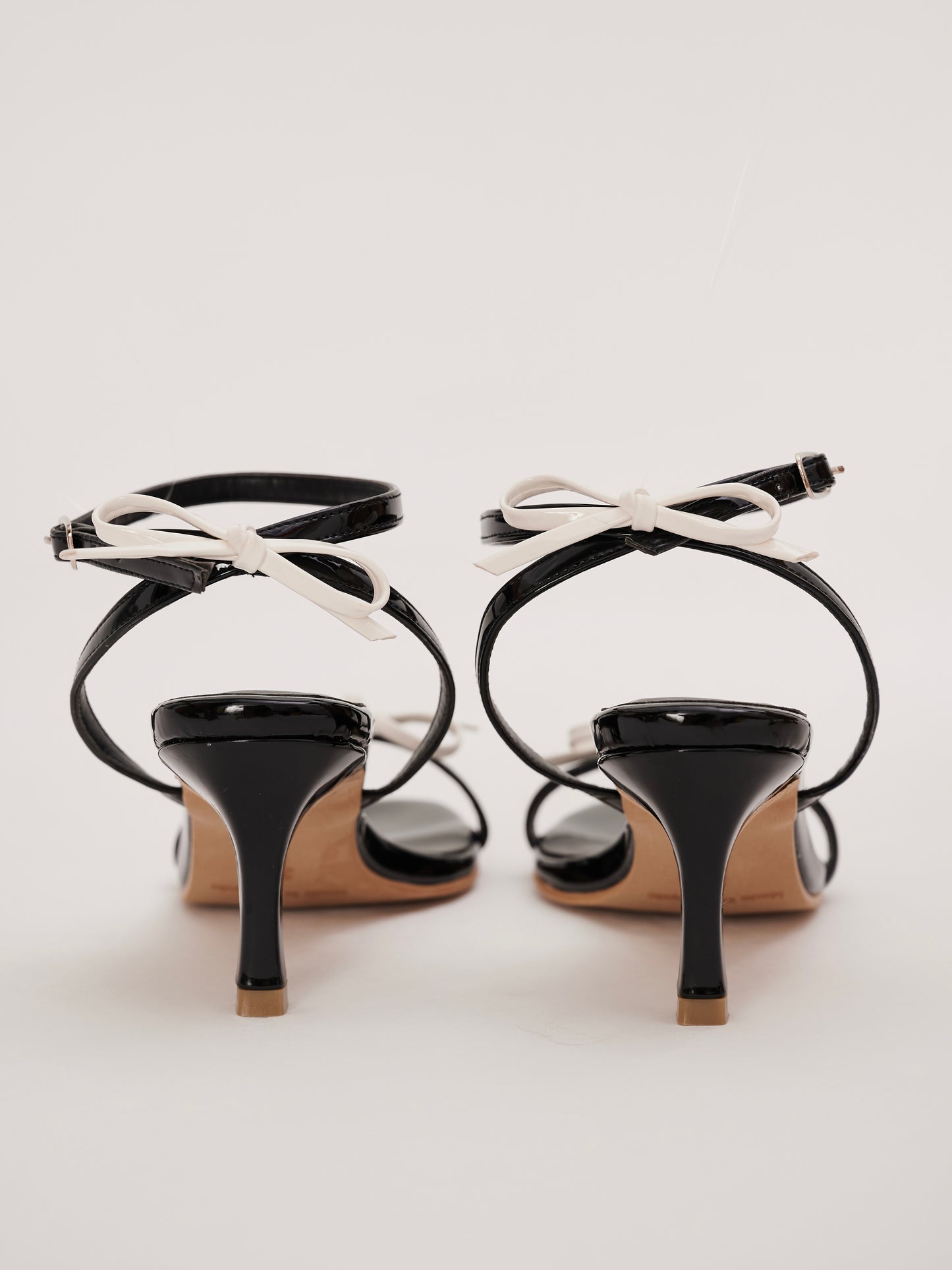Sophie Strappy Heels in Noir