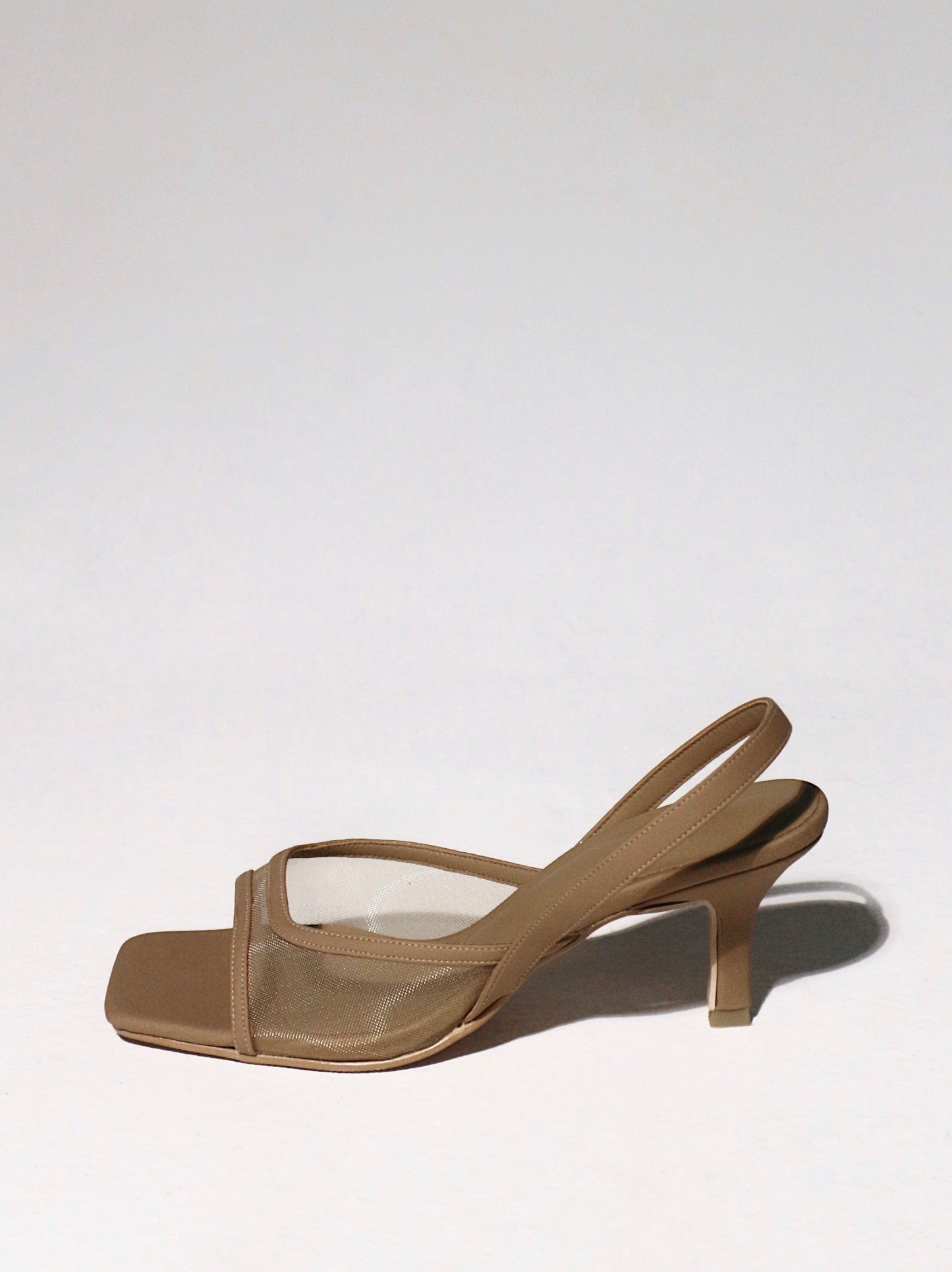 Brigitte Heels in Biscuit
