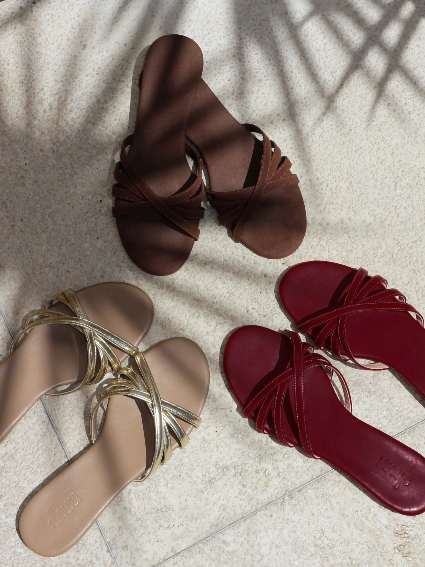 Donna Flat Sandals in Pomegranate
